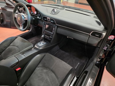 Porsche 911 Coupé Carrera 4 GTS (13)