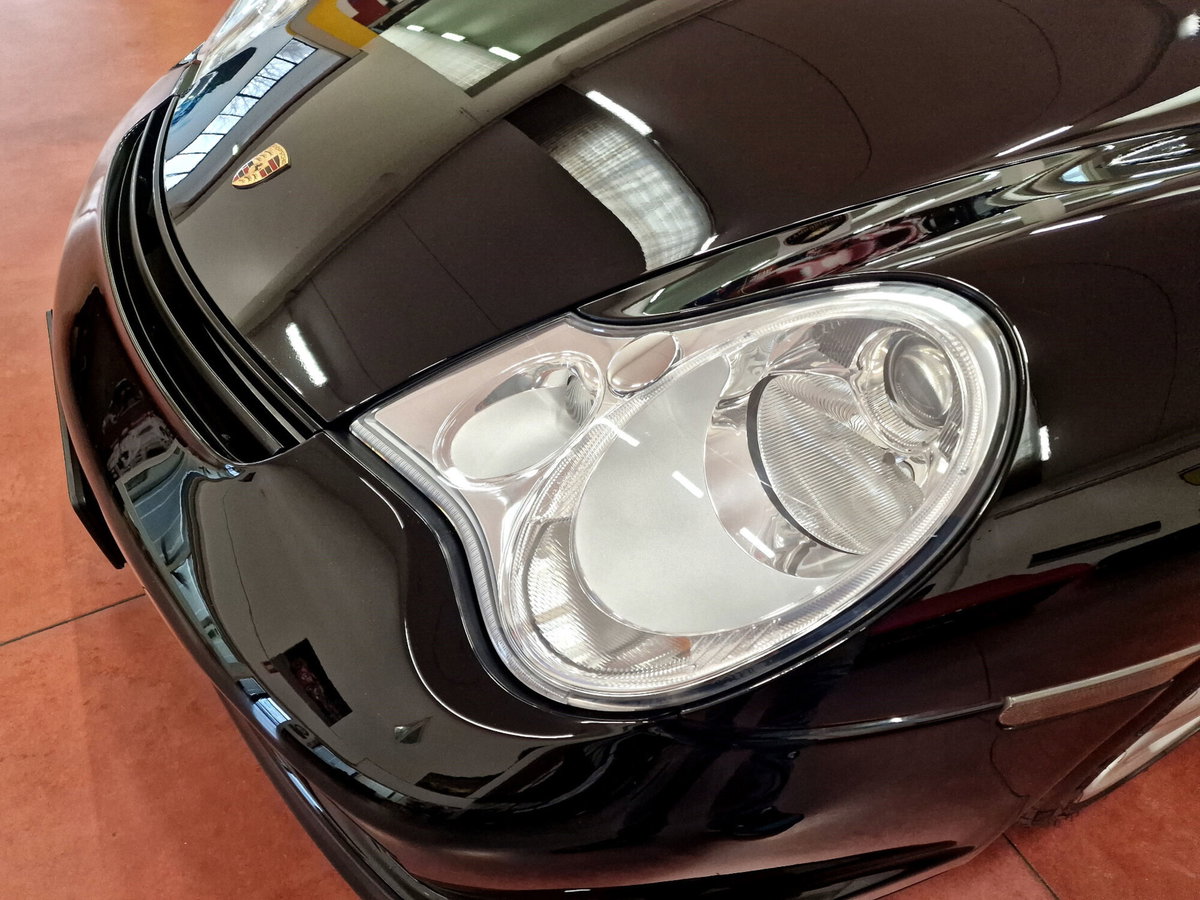 Porsche 911 Coupé GT2 cat (14)