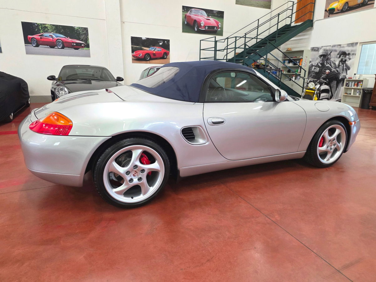 Porsche Boxster 3.2i 24V cat S (8)