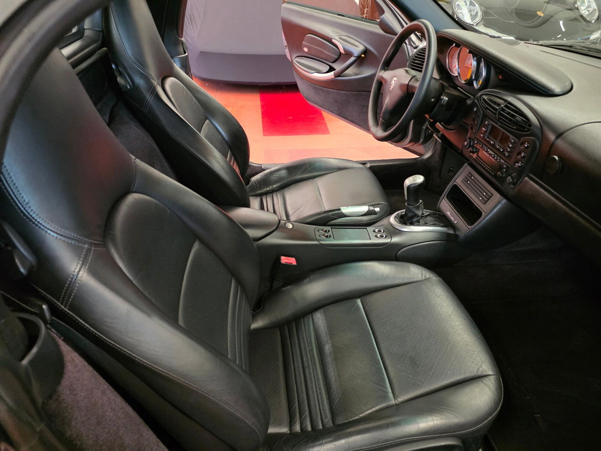 Porsche Boxster 3.2i 24V cat S (13)