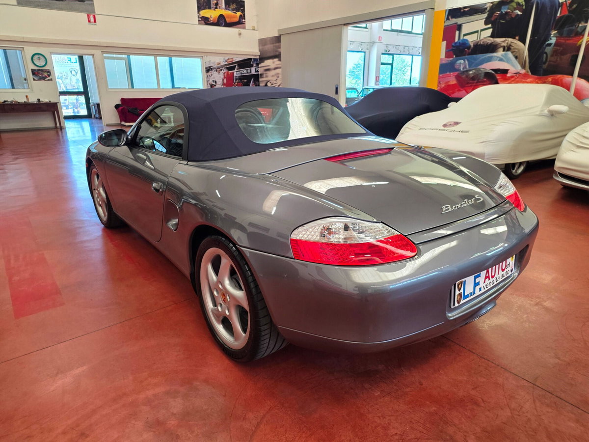 Porsche Boxster 3.2i 24V cat S (4)