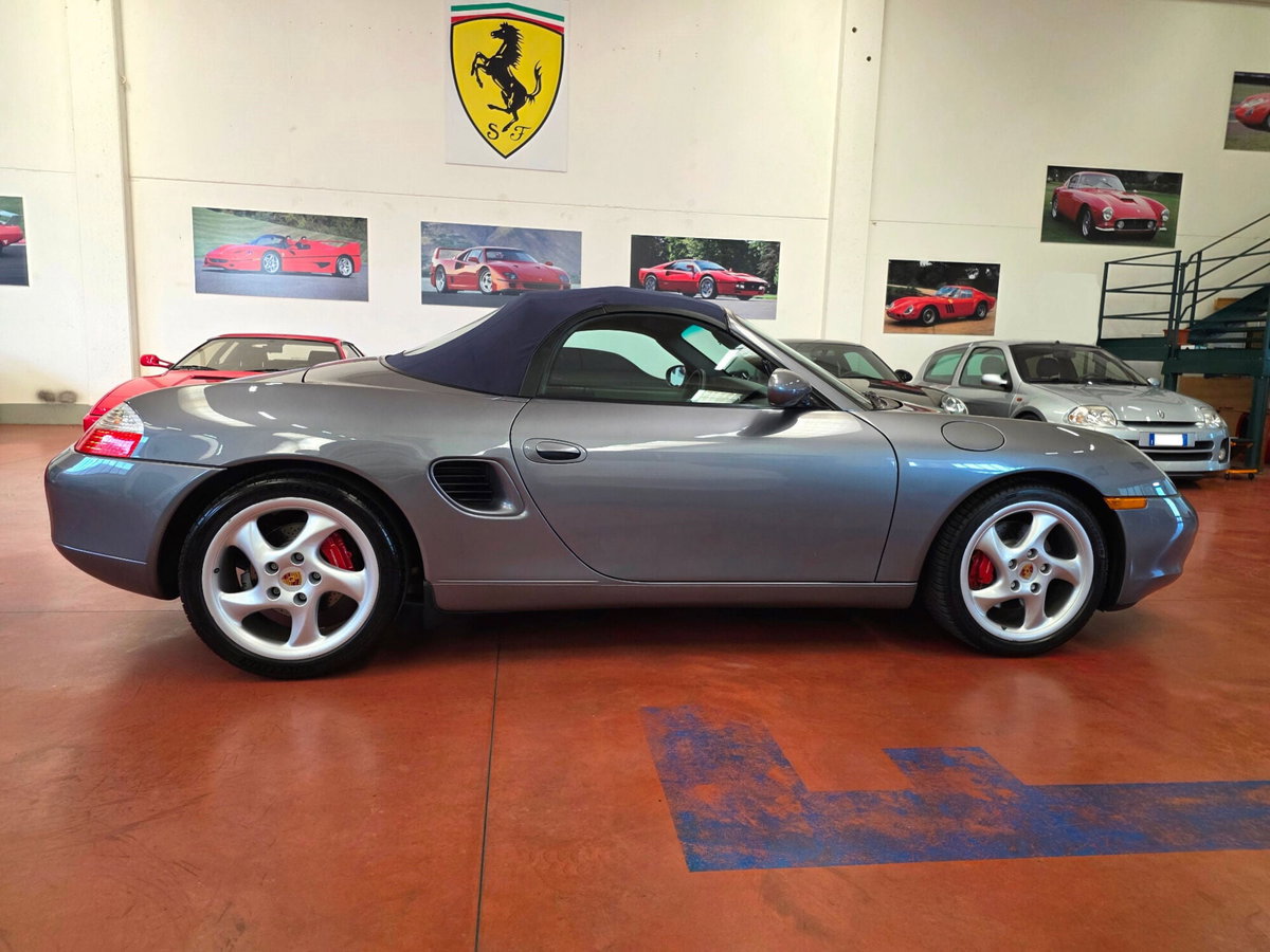 Porsche Boxster 3.2i 24V cat S (7)