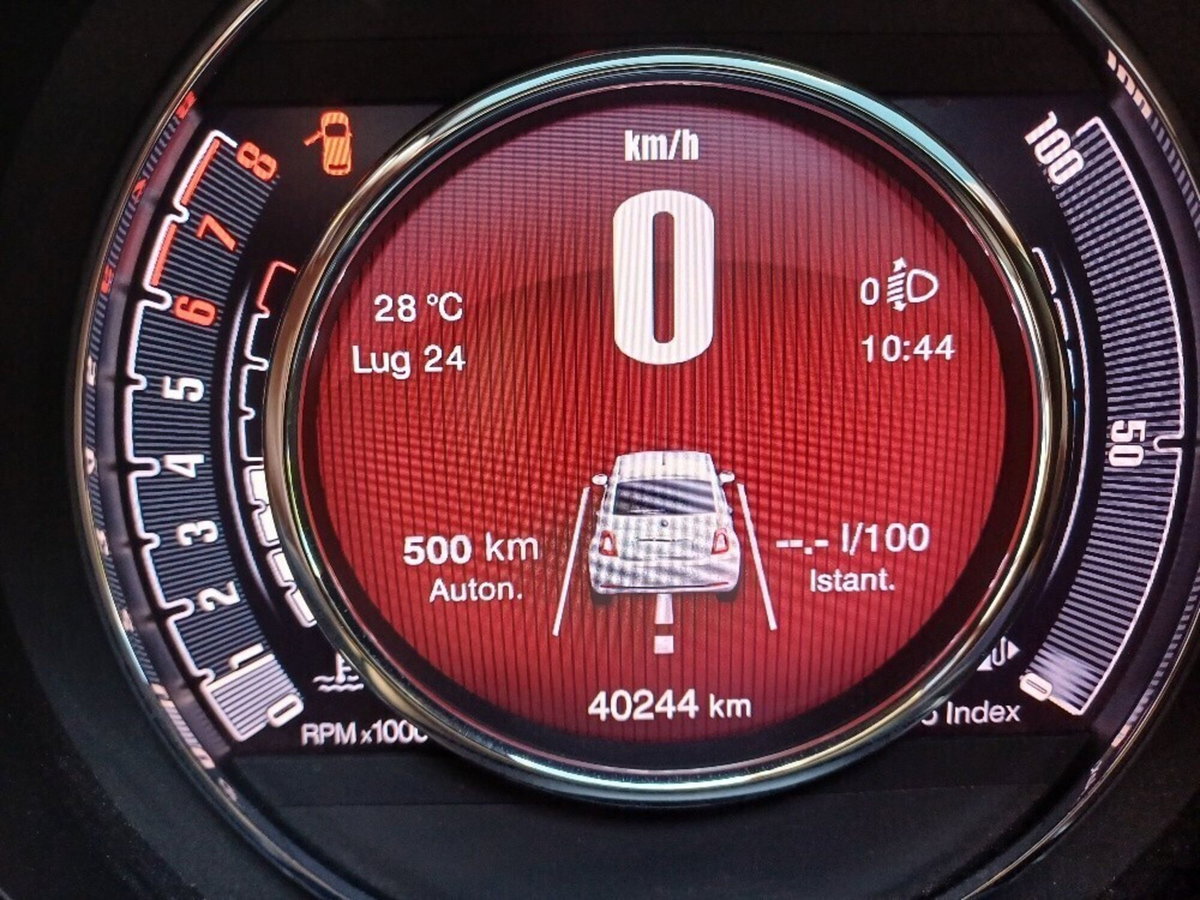 Fiat 500 1.0 Hybrid Dolcevita (12)