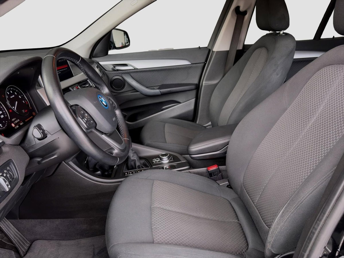 BMW X1 xDrive25e Business Advantage (9)