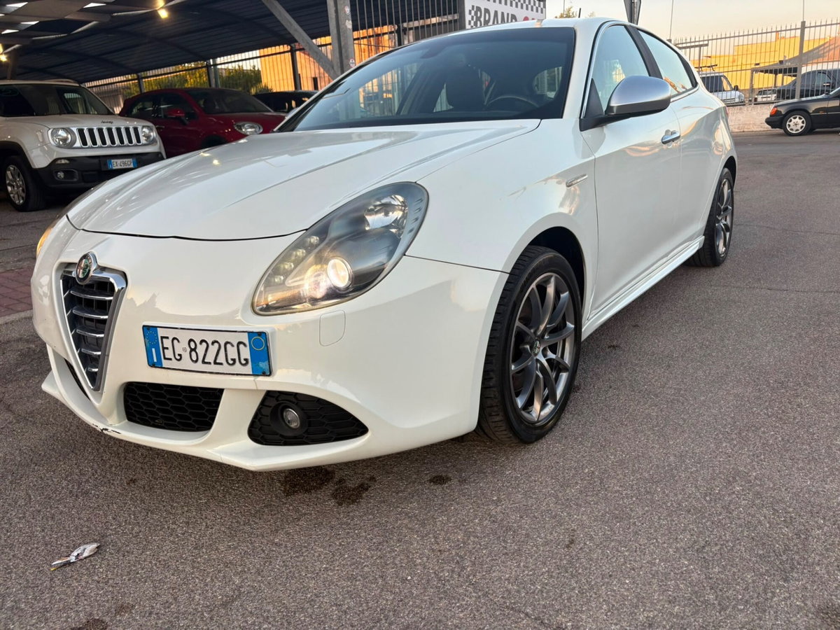 Alfa Romeo Giulietta 2.0 JTDm-2 Distinctive 140cv (17)