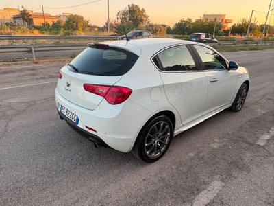 Alfa Romeo Giulietta 2.0 JTDm-2 Distinctive 140cv (5)