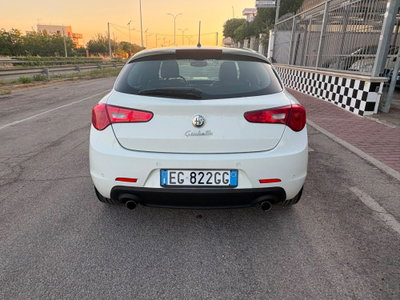 Alfa Romeo Giulietta 2.0 JTDm-2 Distinctive 140cv (6)