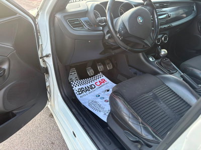 Alfa Romeo Giulietta 2.0 JTDm-2 Distinctive 140cv (9)