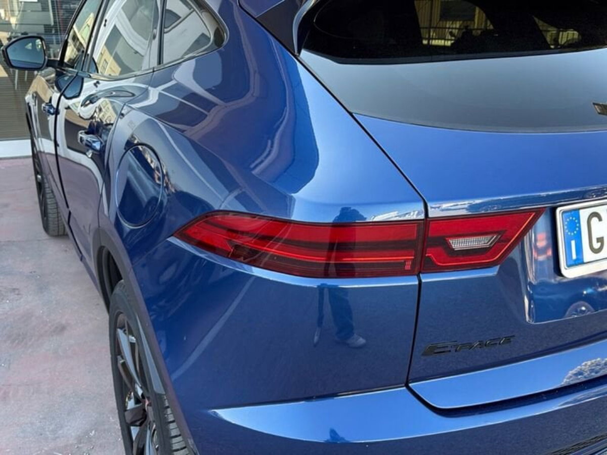 Jaguar E-Pace 2.0 I4 200 CV AWD Auto R-Dynamic HSE (14)