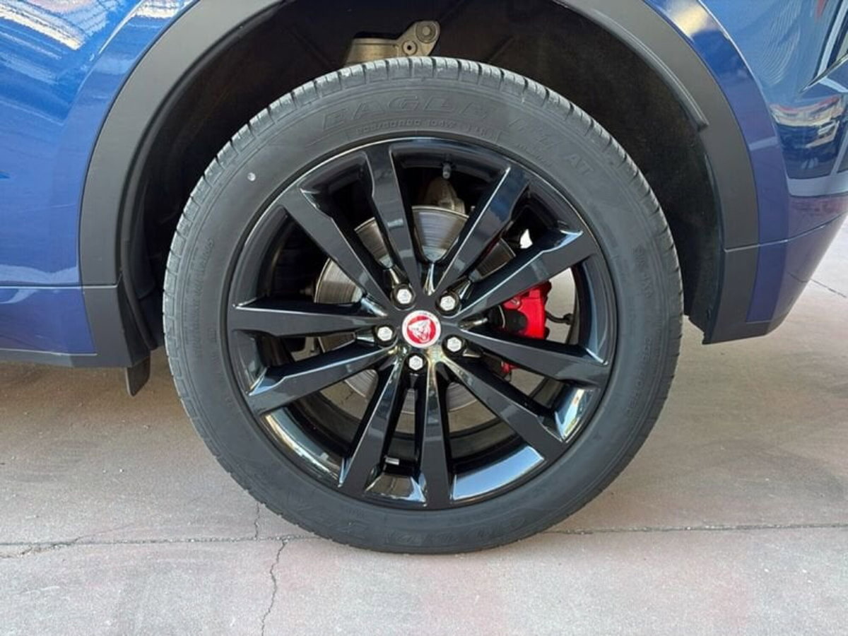 Jaguar E-Pace 2.0 I4 200 CV AWD Auto R-Dynamic HSE (6)