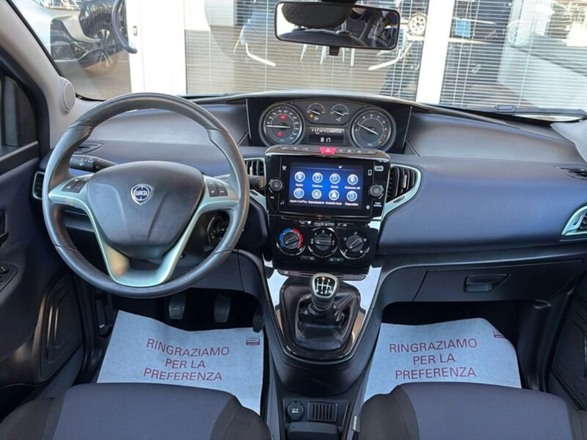 Lancia Ypsilon 1.0 FireFly 5 porte S&S Hybrid Ecochic A. Ferretti (18)