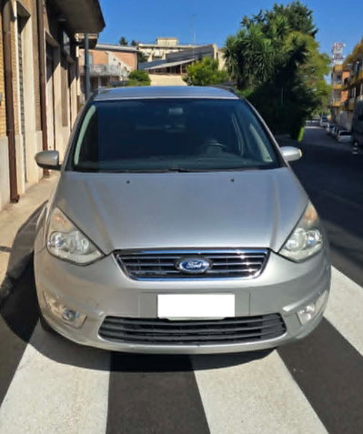 Ford Galaxy 2.0 TDCi 163 CV Powershift New Titanium (2)