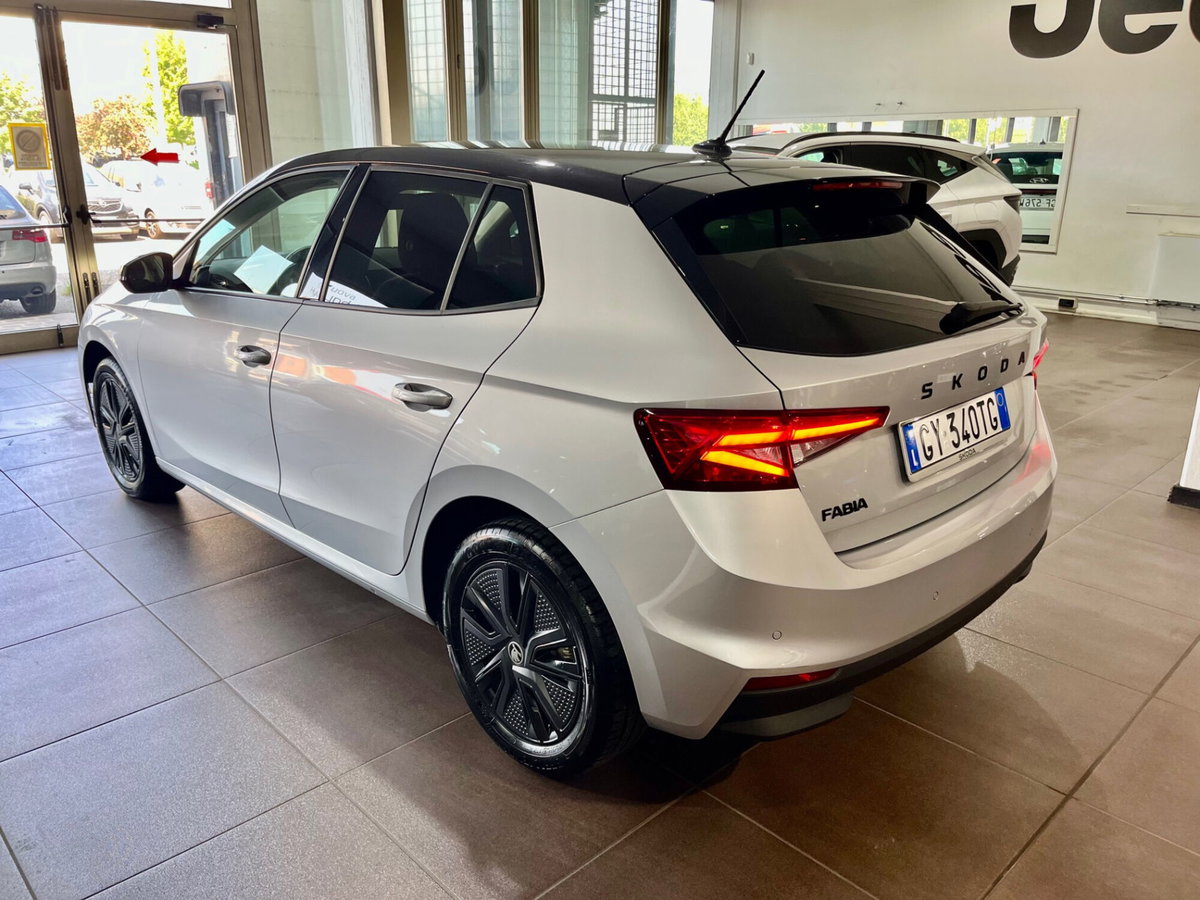 Skoda Fabia 1.0 MPI EVO 80 CV Monte Carlo (4)