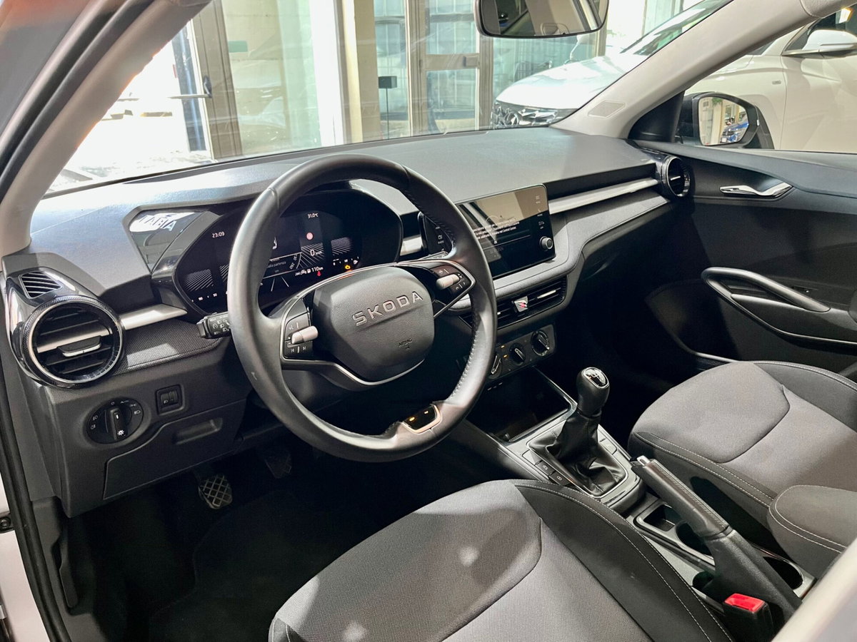 Skoda Fabia 1.0 MPI EVO 80 CV Monte Carlo (5)