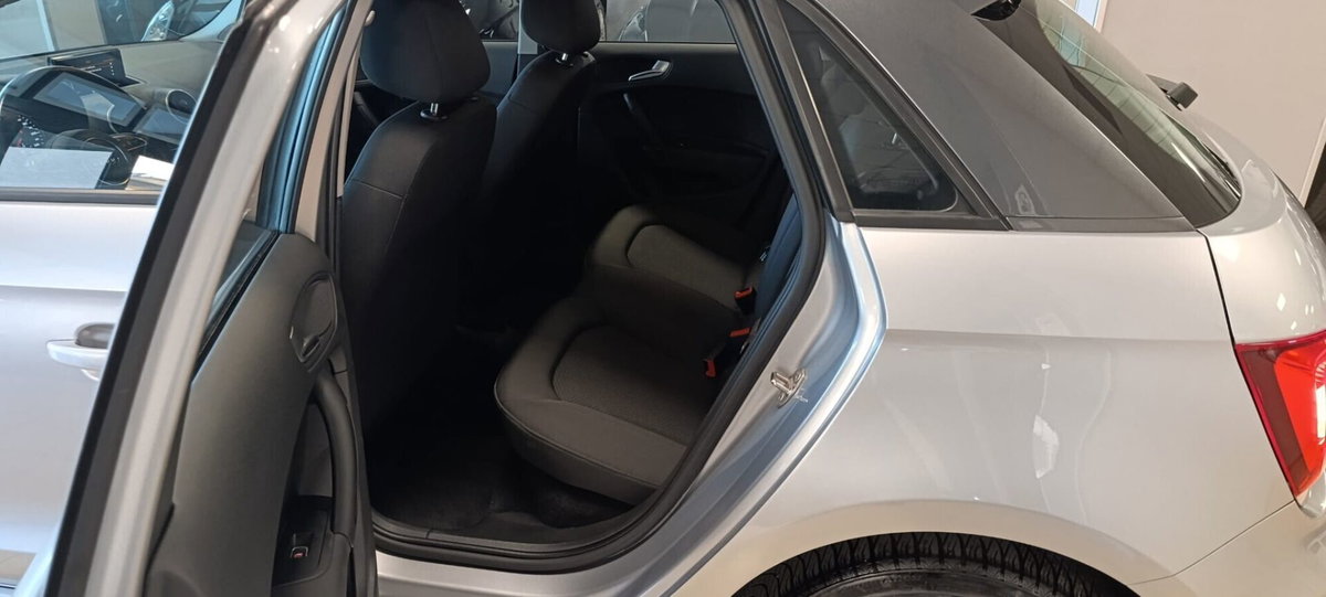 Audi A1 Sportback 1.4 TDI Design (15)