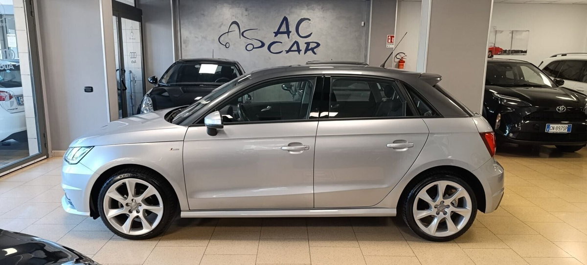 Audi A1 Sportback 1.4 TDI Design (5)