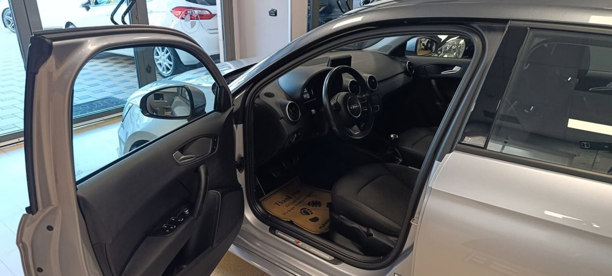 Audi A1 Sportback 1.4 TDI Design (8)
