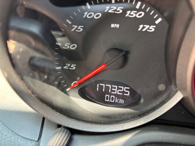 Porsche Cayman 2.7 (14)