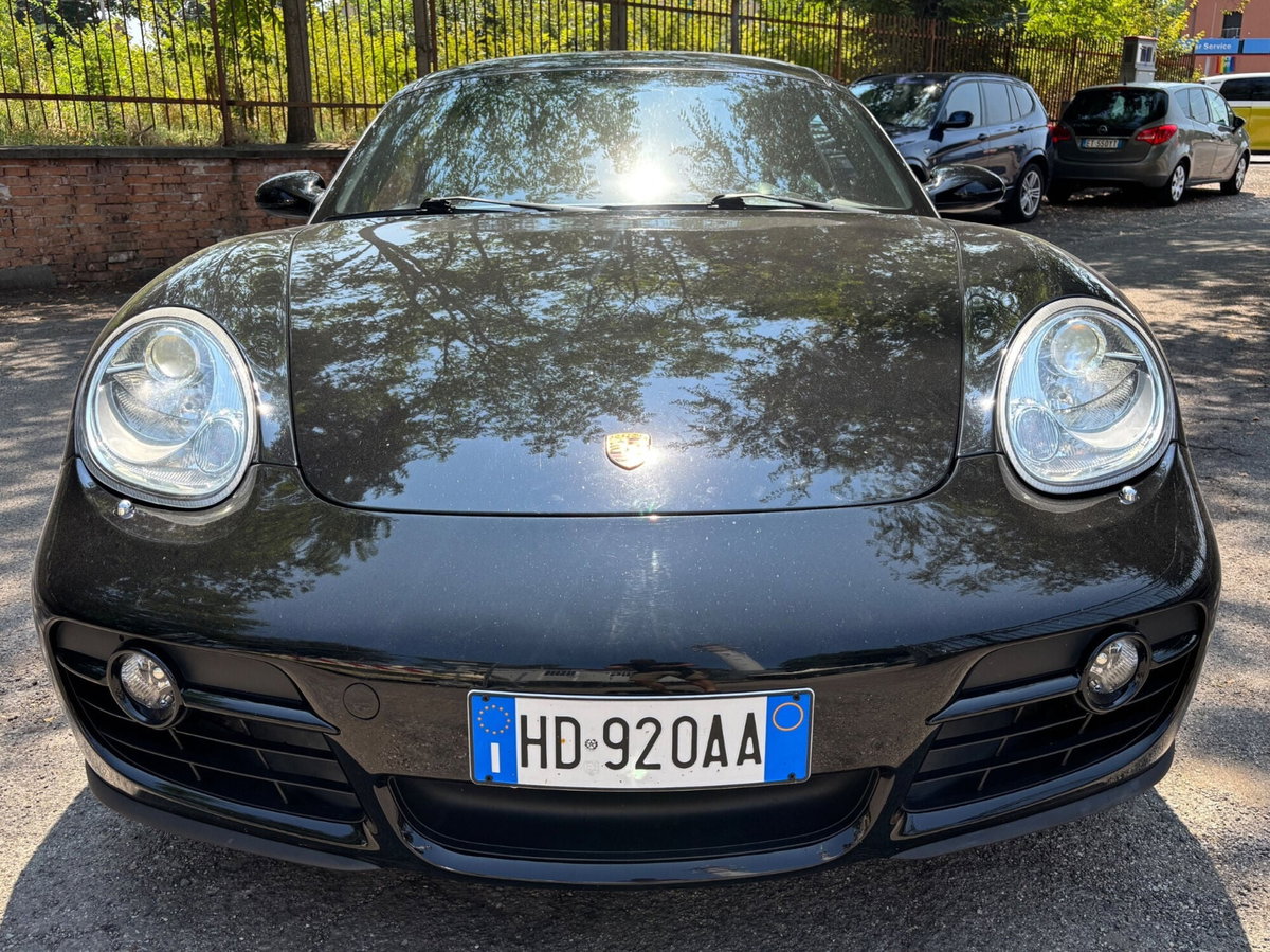Porsche Cayman 2.7 (2)
