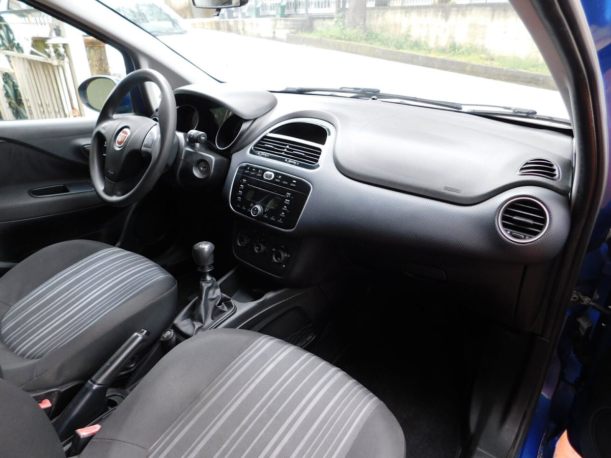 Fiat Punto Evo 1.2 5 porte S&S 150° (11)