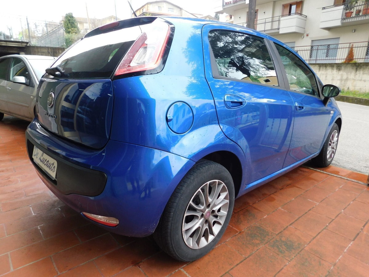 Fiat Punto Evo 1.2 5 porte S&S 150° (2)