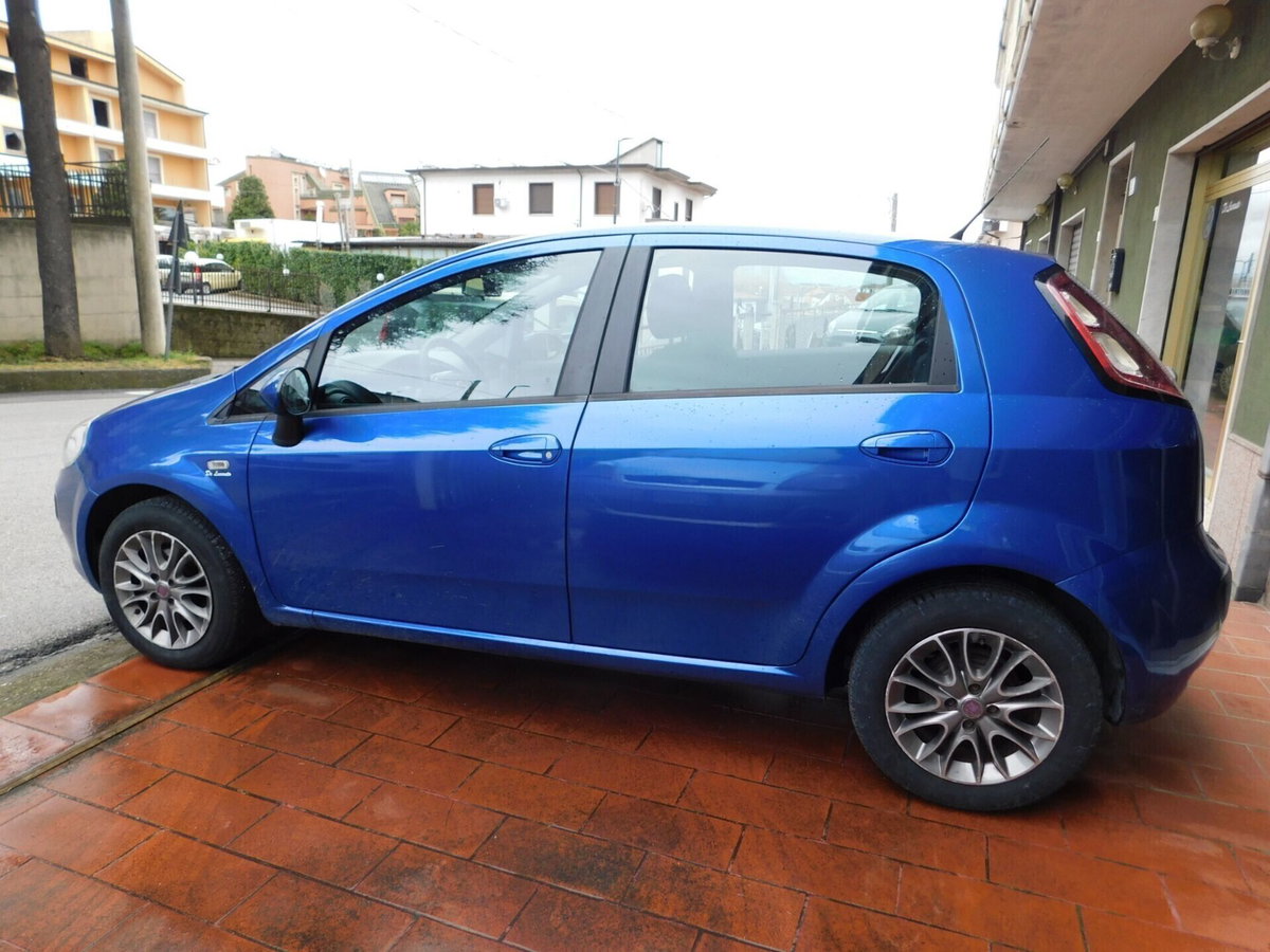 Fiat Punto Evo 1.2 5 porte S&S 150° (7)