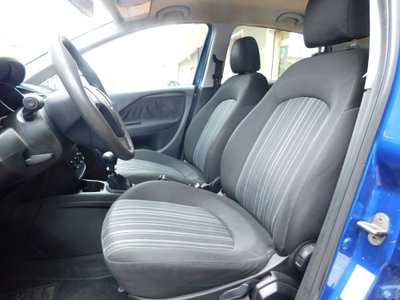 Fiat Punto Evo 1.2 5 porte S&S 150° (8)
