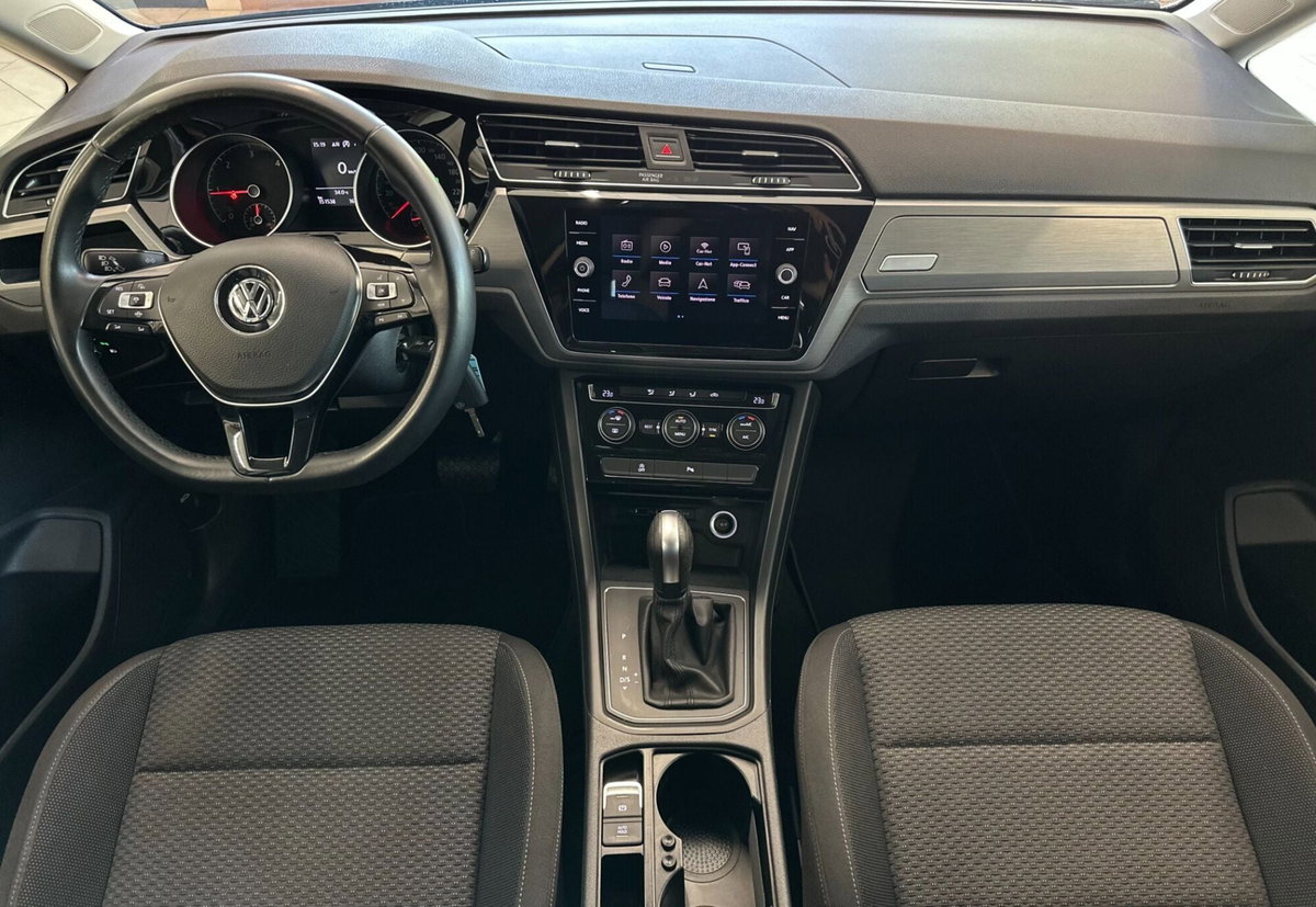 Volkswagen Touran 1.6 TDI 115 CV SCR DSG Comfortline BlueMotion Tech. (6)