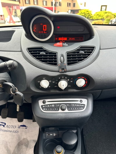Renault Twingo 1.2 16V LEV Live (12)