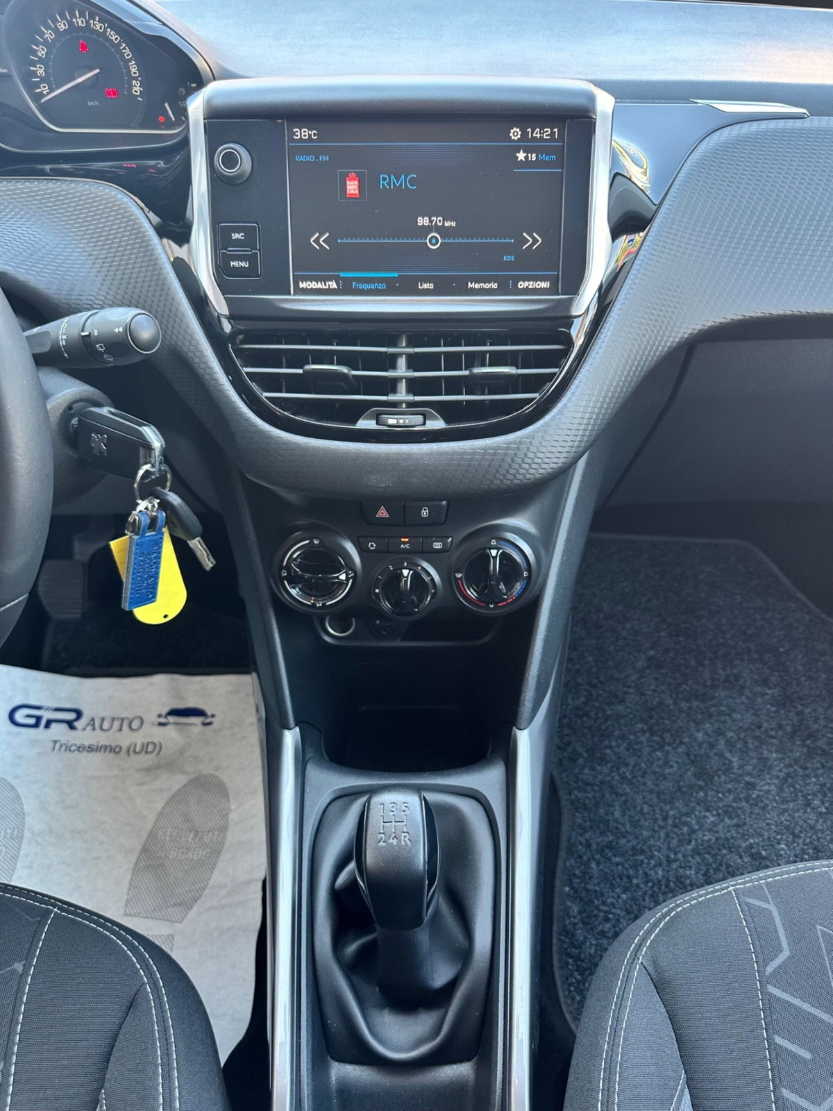 Peugeot 2008 75 Active (14)