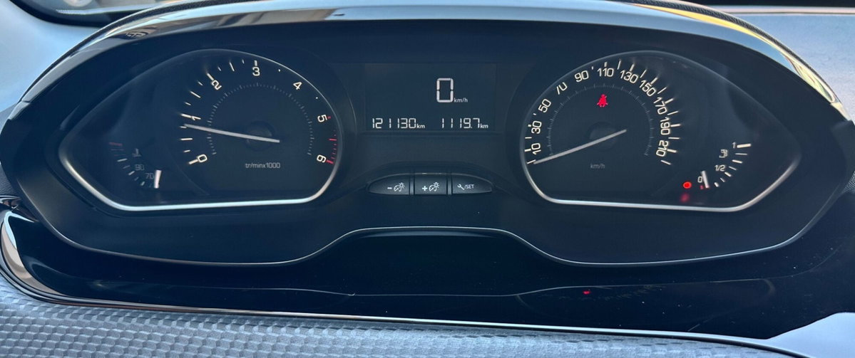 Peugeot 2008 75 Active (19)