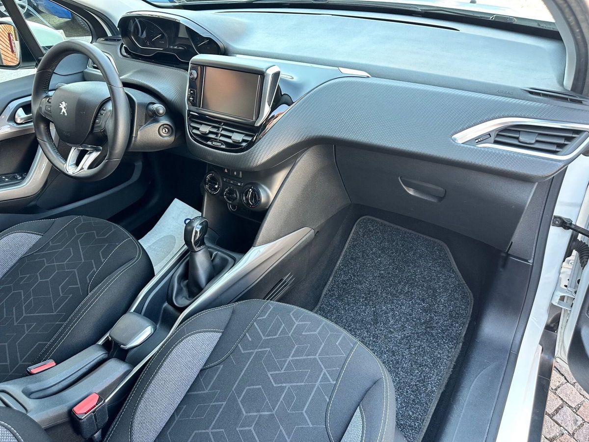 Peugeot 2008 75 Active (9)