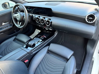 Mercedes-Benz Classe A 180 d Automatic Sport (10)