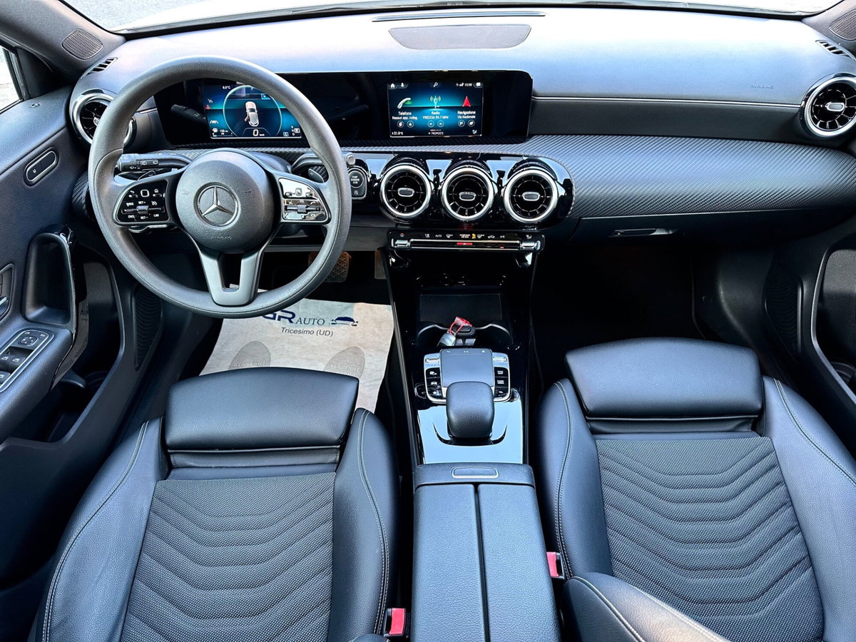 Mercedes-Benz Classe A 180 d Automatic Sport (13)