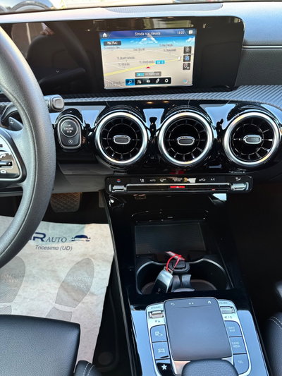 Mercedes-Benz Classe A 180 d Automatic Sport (16)