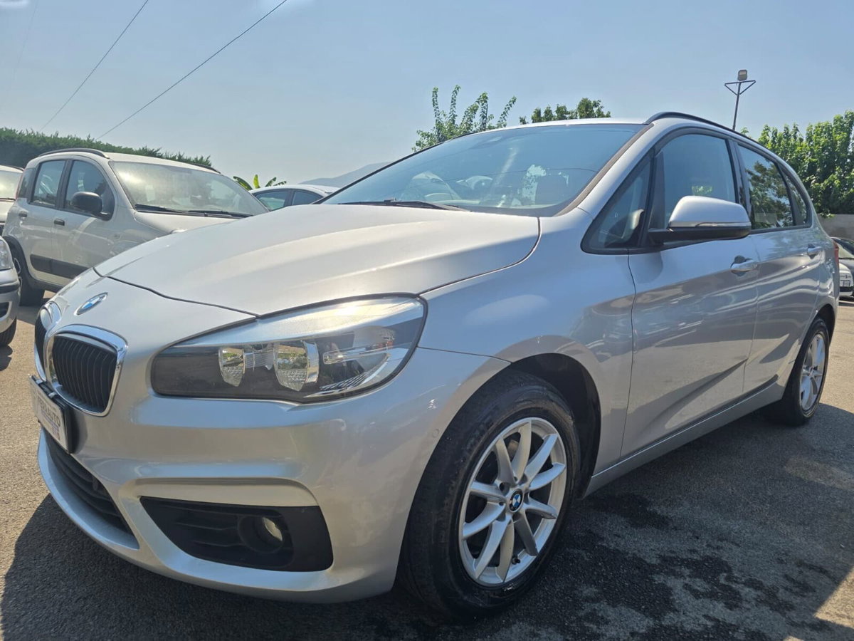 BMW Serie 2 Active Tourer 218d  Luxury auto (17)