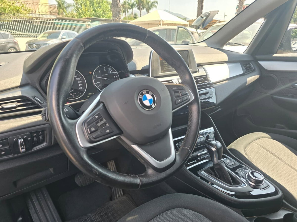 BMW Serie 2 Active Tourer 218d  Luxury auto (20)