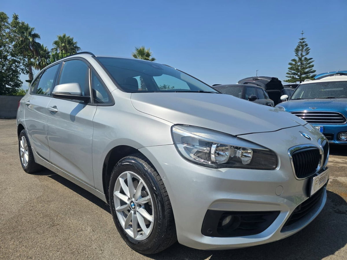 BMW Serie 2 Active Tourer 218d  Luxury auto (3)