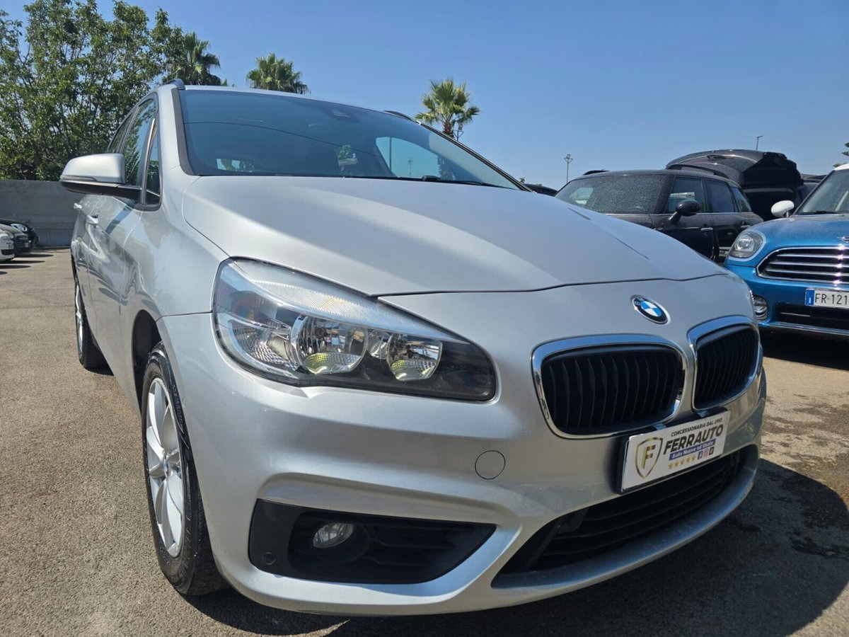 BMW Serie 2 Active Tourer 218d  Luxury auto (4)