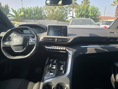 Peugeot 3008 BlueHDi 130 S&S EAT8 Allure Pack (10)