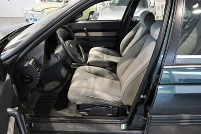 Alfa Romeo 164 2.0i Twin Spark (8)