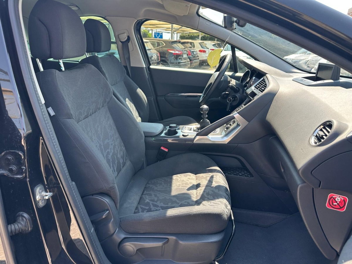 Peugeot 3008 1.6 HDi 115CV Allure (12)