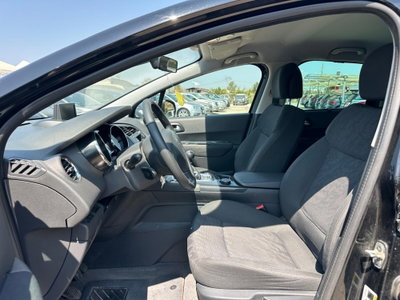 Peugeot 3008 1.6 HDi 115CV Allure (15)