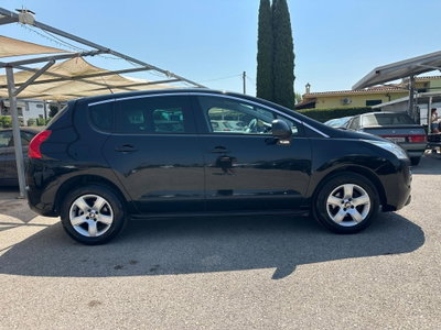 Peugeot 3008 1.6 HDi 115CV Allure (2)