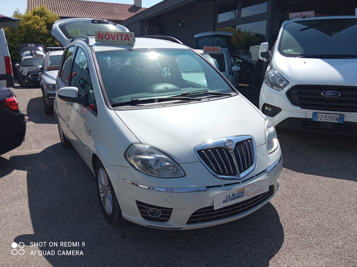 Lancia Musa 1.3 Mjt 95 CV DFN Gold (4)