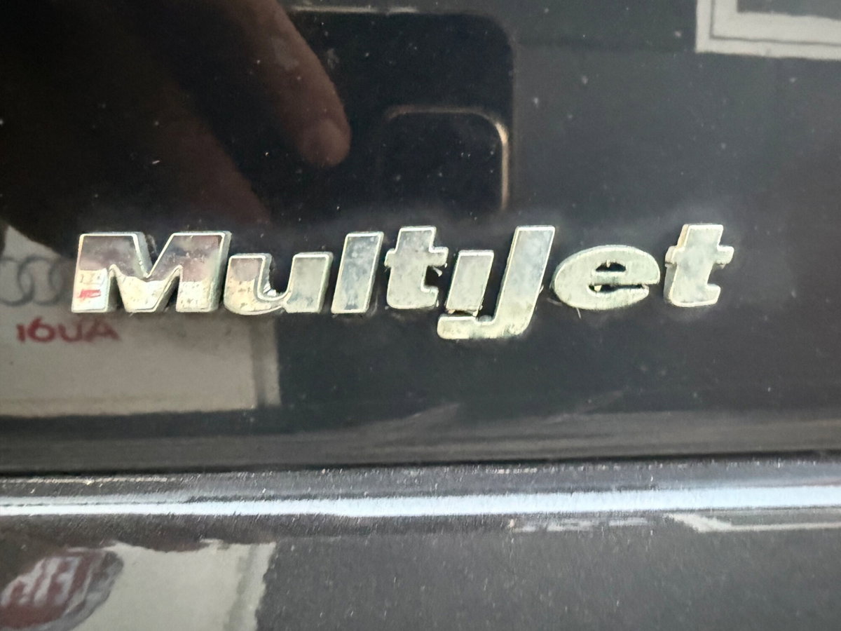 Fiat Qubo 1.3 MJT 75 CV Trekking (11)