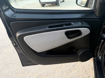 Fiat Qubo 1.3 MJT 75 CV Trekking (12)