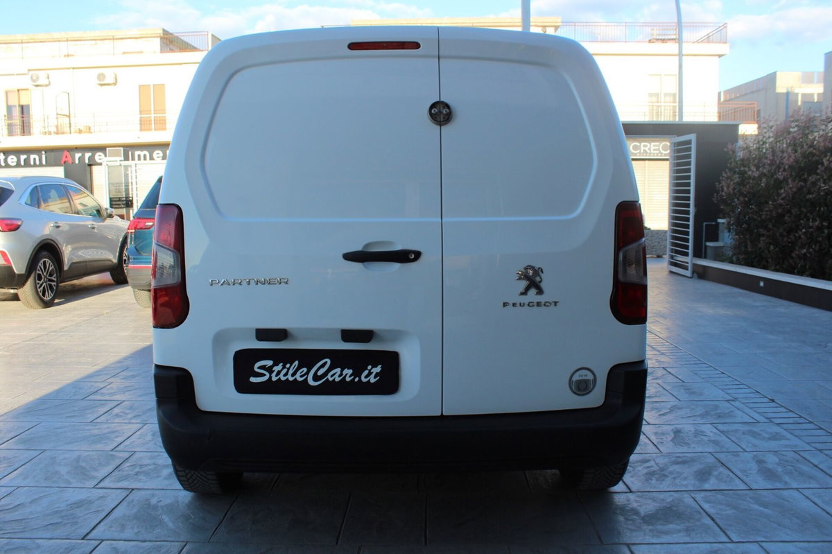 Peugeot Partner Furgone BlueHDi 130 EAT8 S&S PC 1000Kg Furgone Premium (4)
