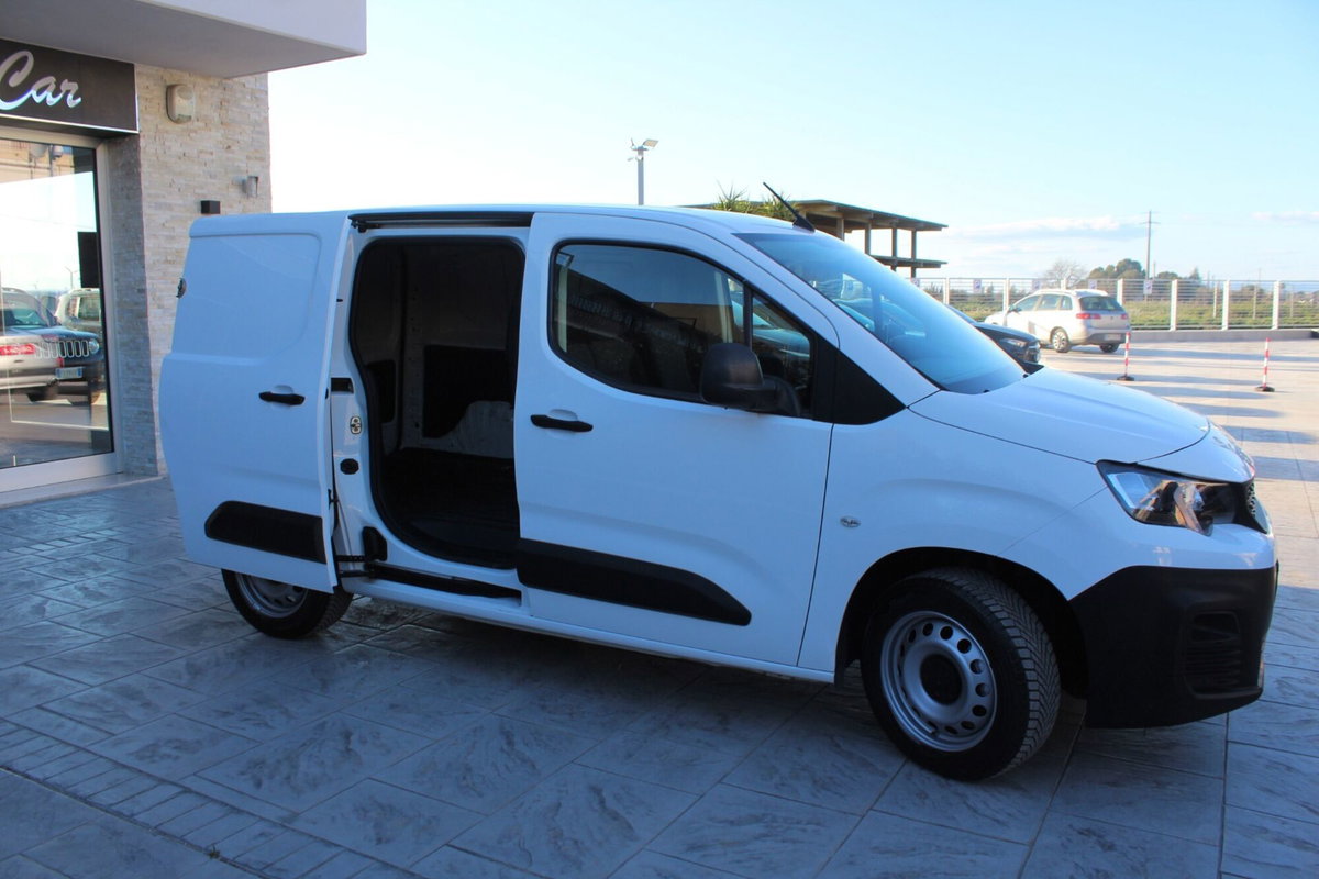 Peugeot Partner Furgone BlueHDi 130 EAT8 S&S PC 1000Kg Furgone Premium (7)
