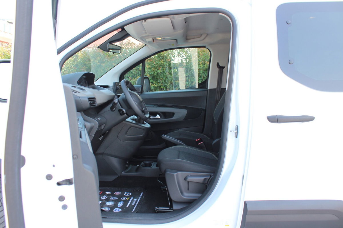 Peugeot Rifter BlueHDi 100 Active Standard (12)